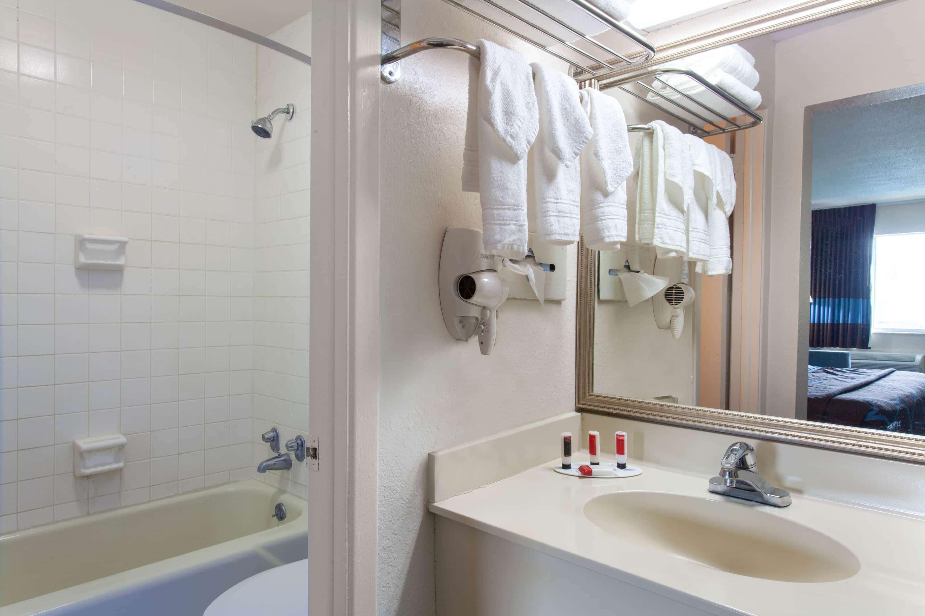 Motel Super 8 By Wyndham Kissimmee Esterno foto