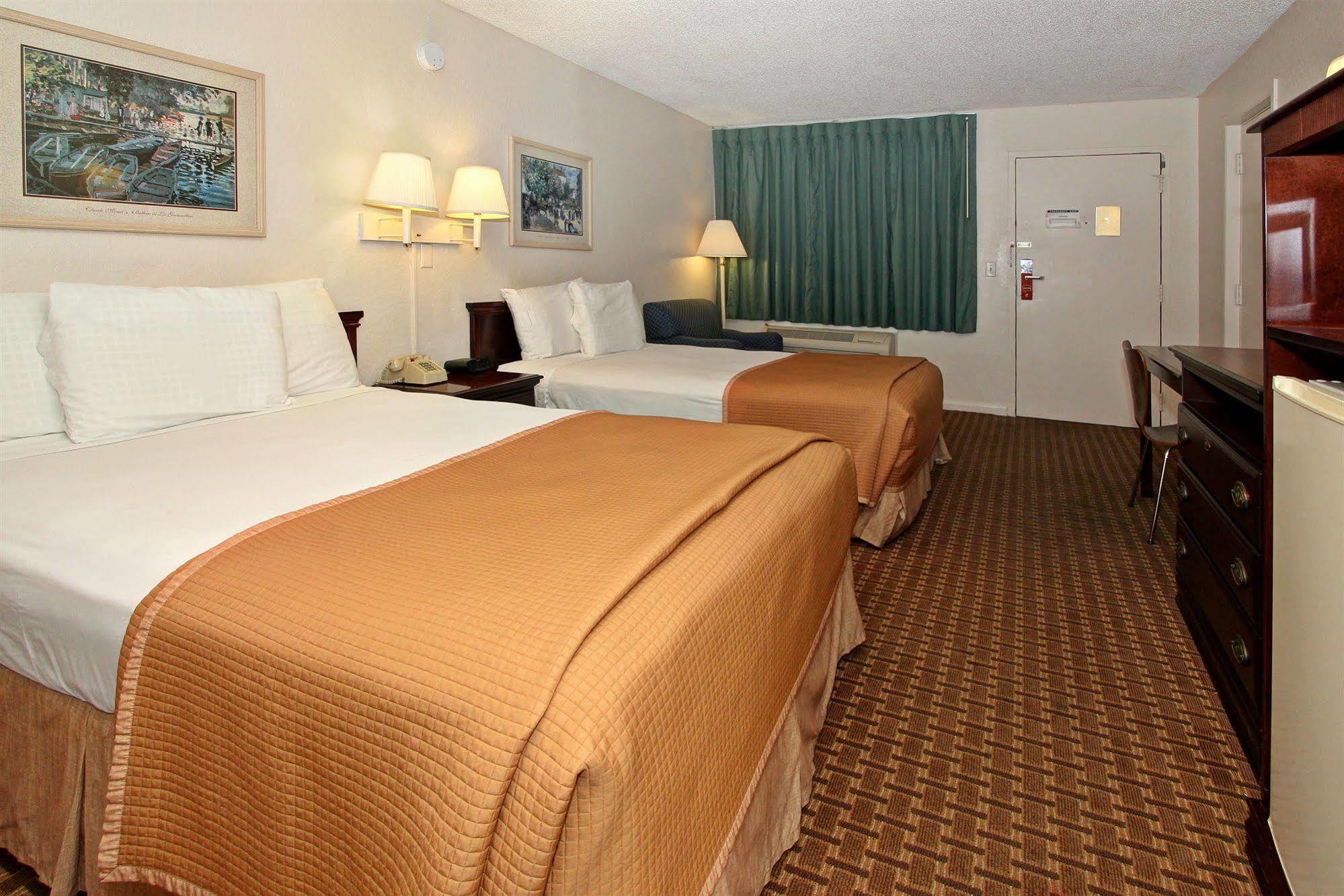 Motel Super 8 By Wyndham Kissimmee Esterno foto